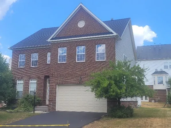 46062 Earle Wallace Cir, Sterling, VA 20166