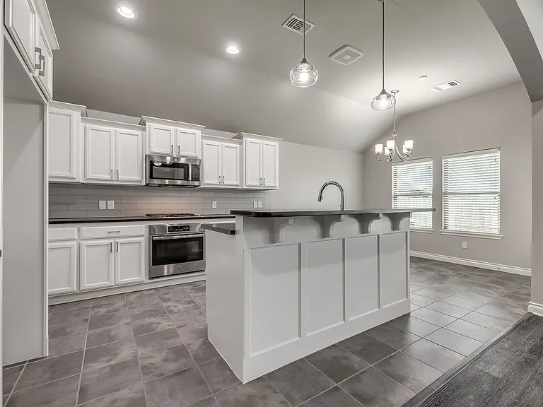 18705 Vivo Dr — Photo 28