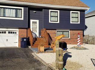 121 E Potomac Dr, Little Egg Harbor, NJ 08087