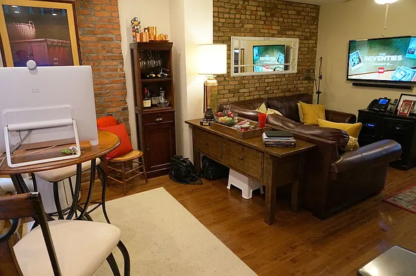 Rented by Compass | media 9