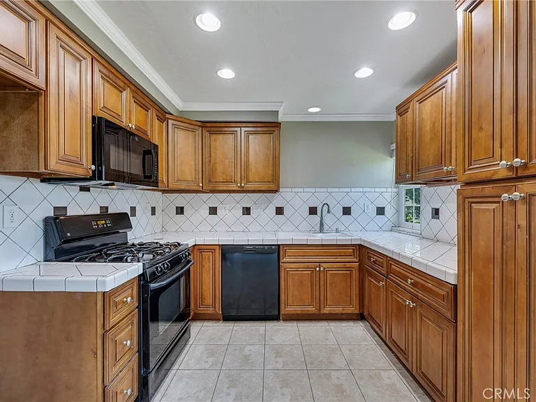 343 E Chapman Ave #E — Photo 5