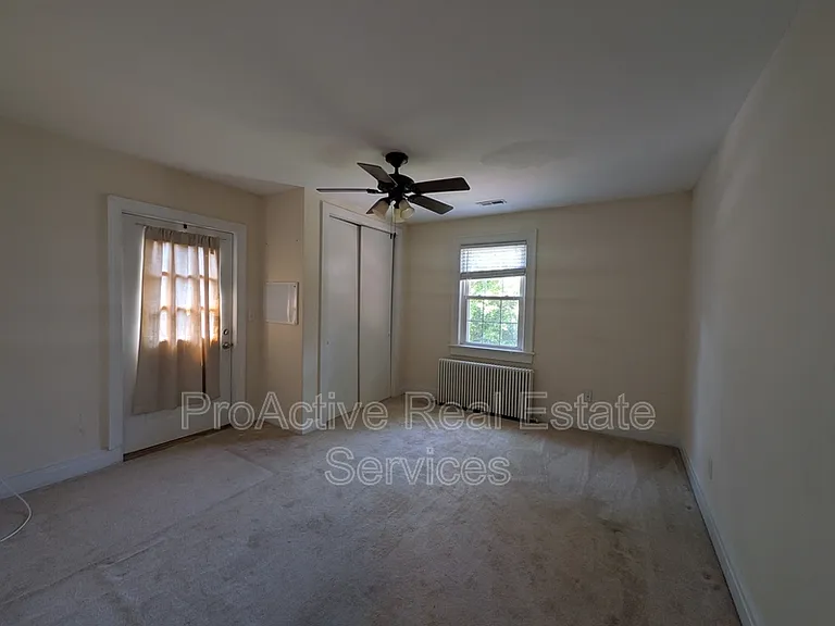 1605 Hampton Blvd #2 — Photo 11