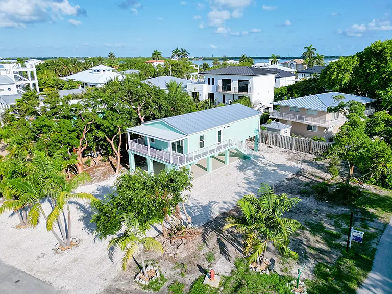 224 W Seaview Dr — Photo 32