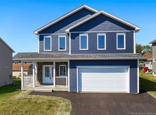 735 Hillcrest Dr, Fredericton, NB E3A5K7