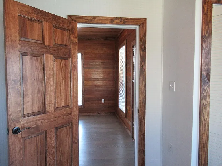 1601 W Main St — Photo 11