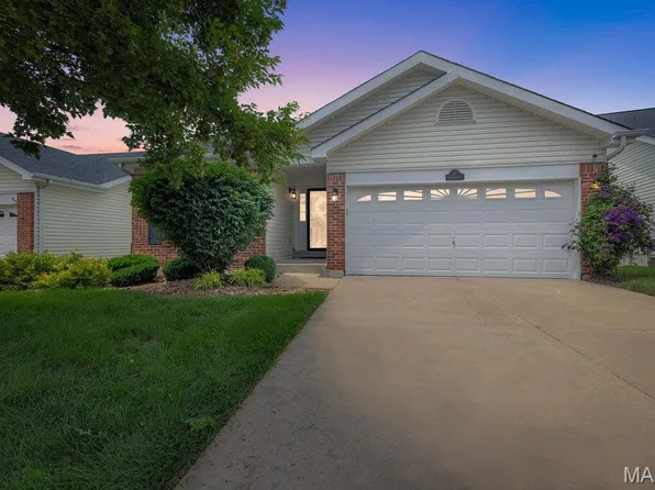 14 Soenker Cir, Saint Peters, MO 63376