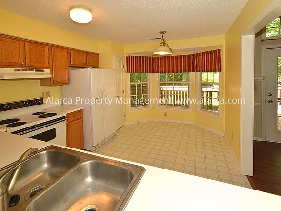 5th image of 3207 Harris Mill Ln