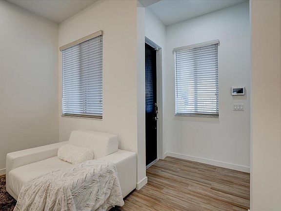5th image of 1451 Pioneer Way