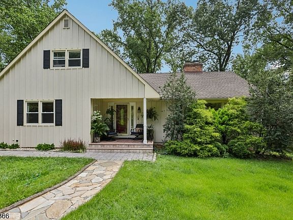 3rd image of 34 Forest Dr