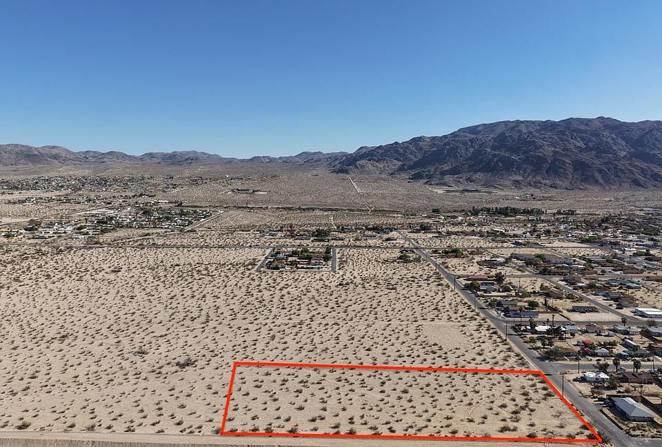2nd image of 6211 Desert Knoll Ave