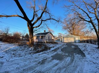 801 Sawyer Rd, Rockford, IL 61109