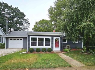 303 N Ewing St, Tallula, IL 62688