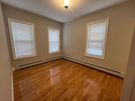 343 Main St