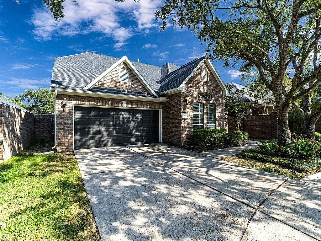 Building Photo - 5407 Lake Place Dr