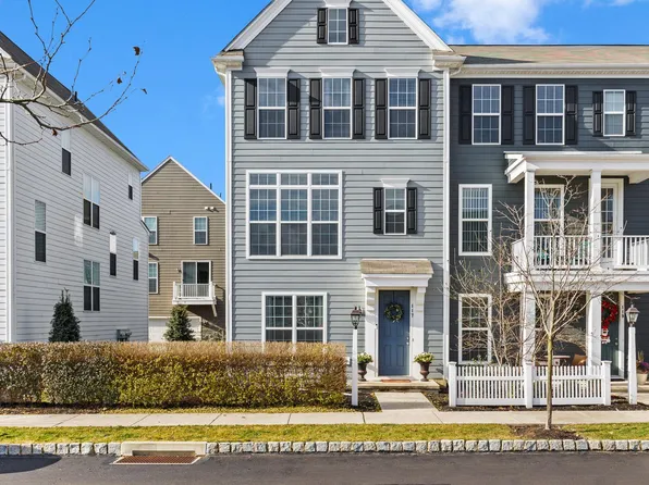 117 Pickering Ln, Mechanicsburg, PA 17050
