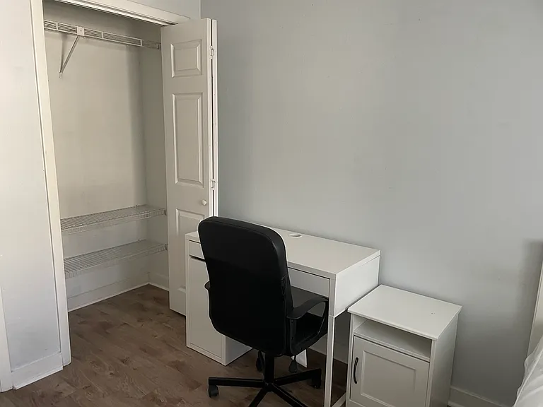 Bedroom #1