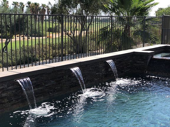 3rd image of 4325 Vantage Ln