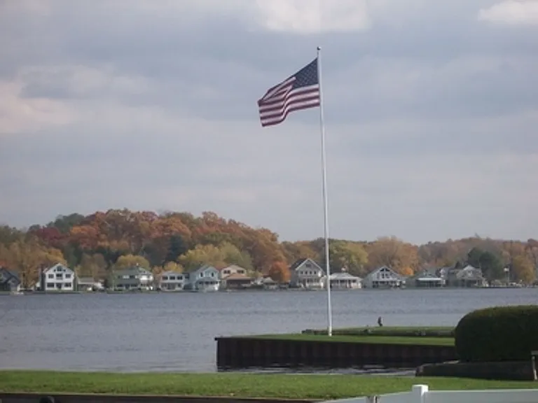 Conneaut — Photo 2
