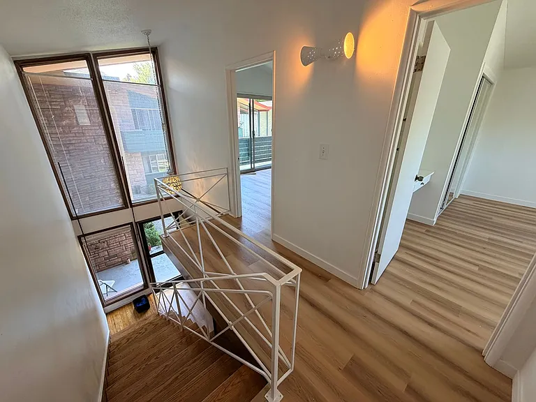 7640 SE Yamhill St #7 — Photo 11