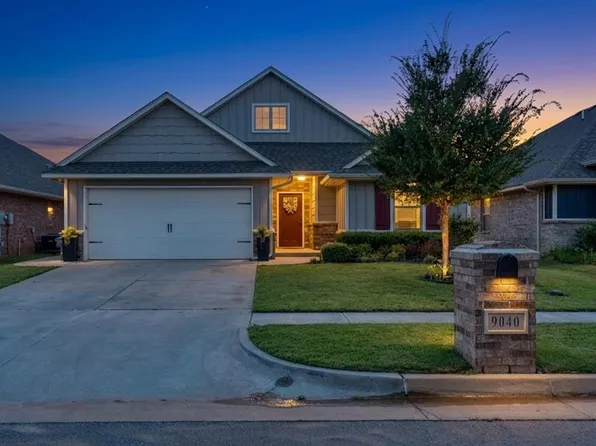 9040 NW 119th St, Yukon, OK 73099