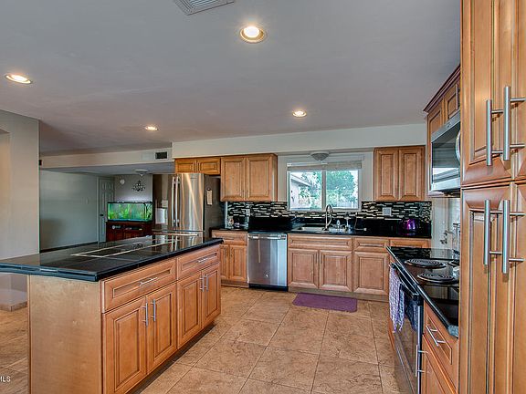 2nd image of 1735 W Tonto Ln