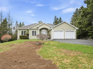 2 Deer Run, Halifax, NS B3Z 2S4