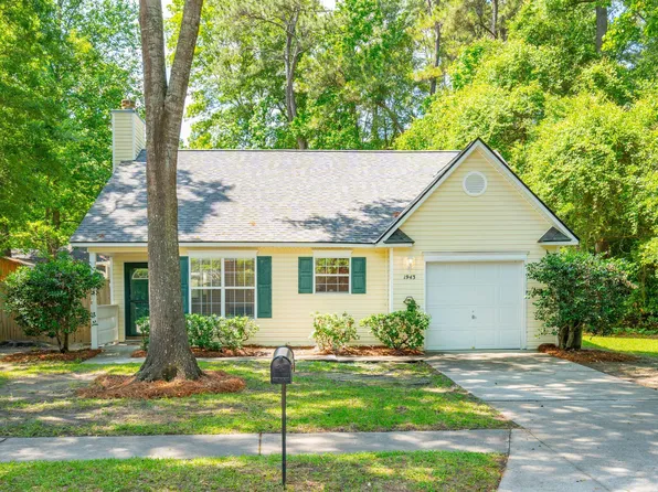 1943 Quail Ridge Ct, Johns Island, SC 29455