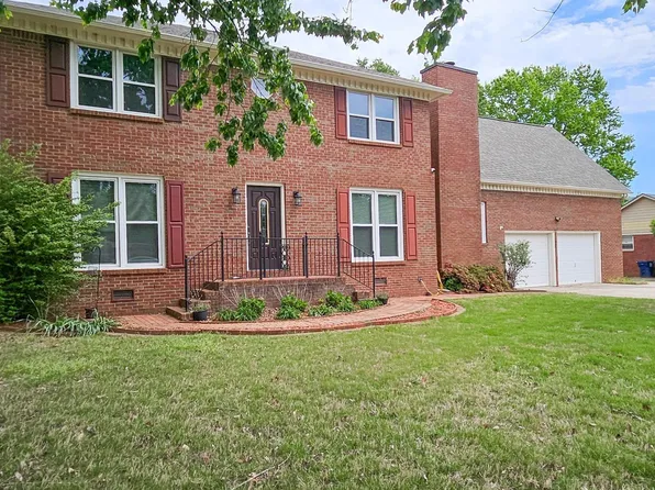 10025 Willow Cove Rd SE, Huntsville, AL 35803