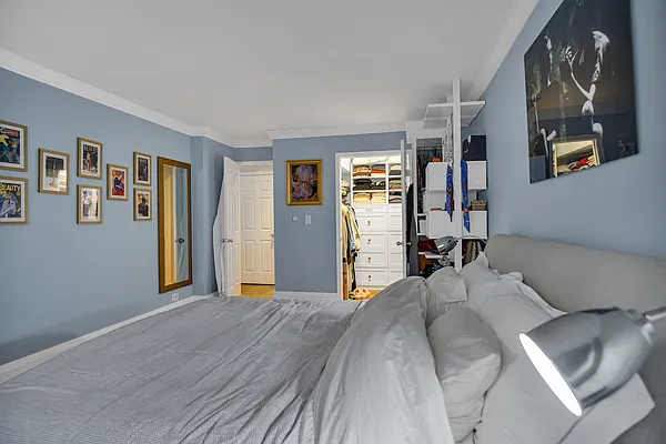 Rented by Compass | media 7