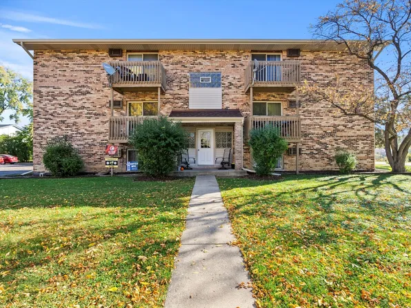 8337 Woodland Dr APT B, Darien, IL 60561