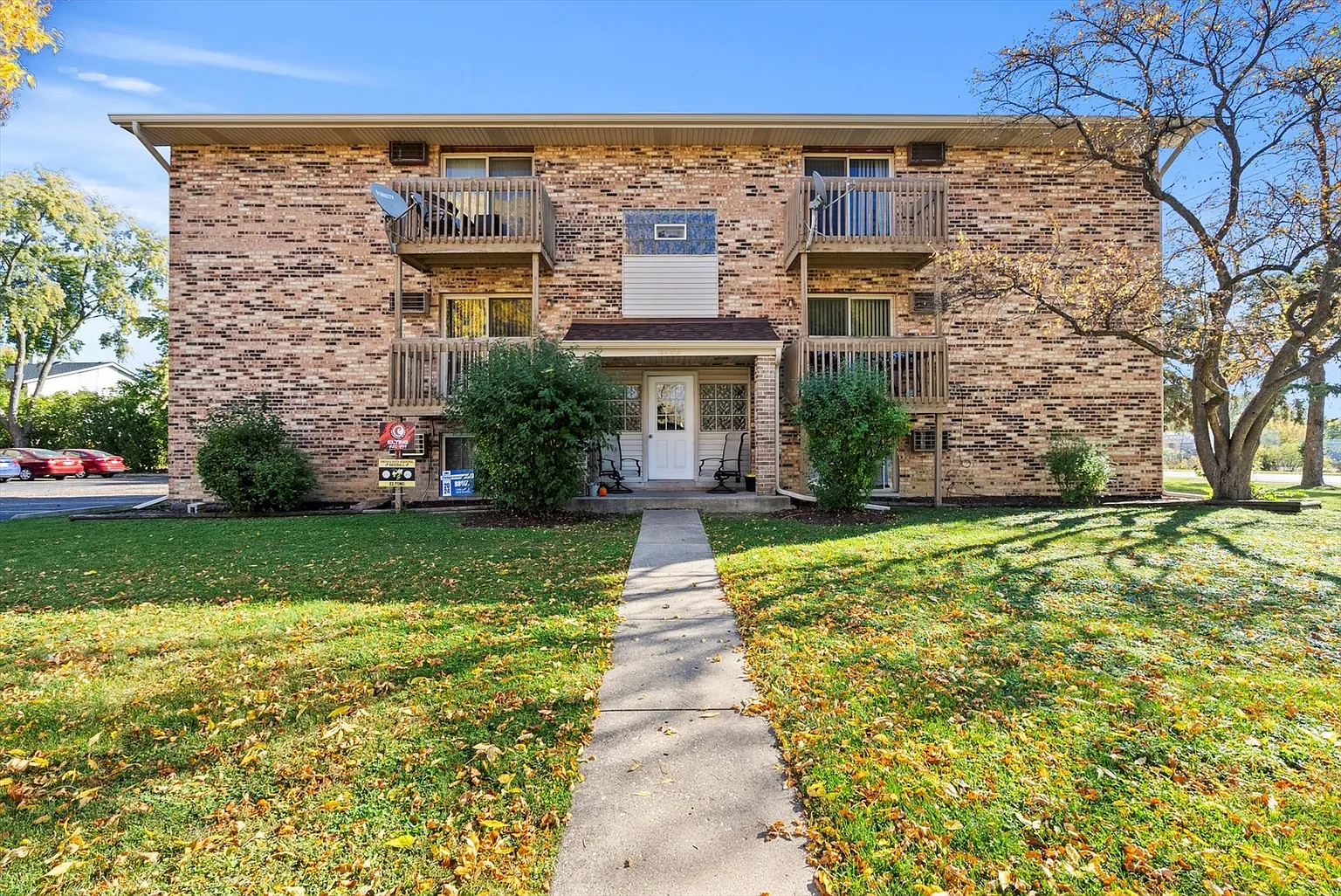 8337 Woodland Dr APT B photo 1
