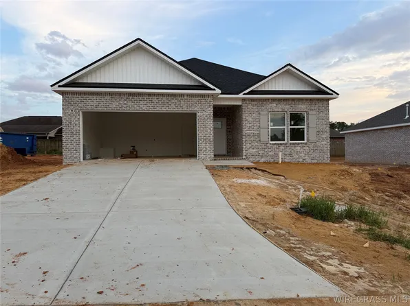 329 Thornbird Loop, Enterprise, AL 36330