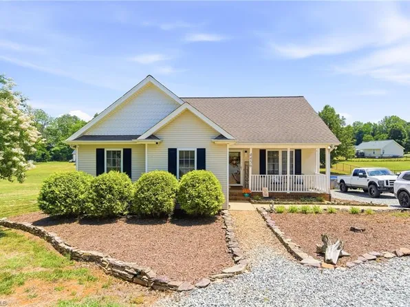 4456 Bellemont Mount Hermon Rd, Burlington, NC 27215