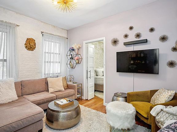 2nd image of 30 Macombs Pl APT 23