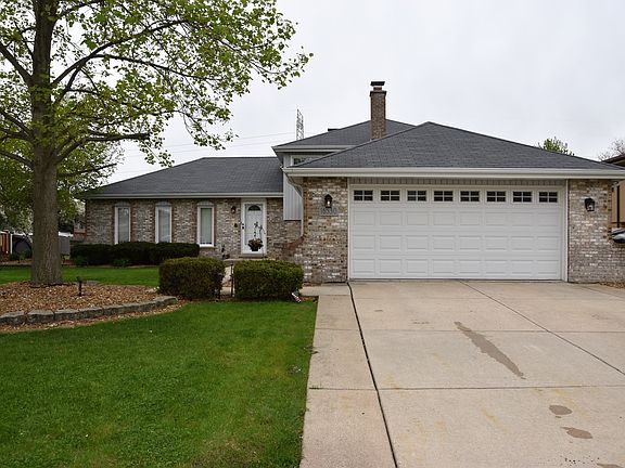 2nd image of 16530 Evergreen Dr