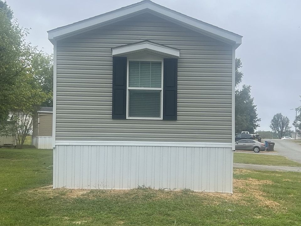 1st image of 389 Three Willows Ln