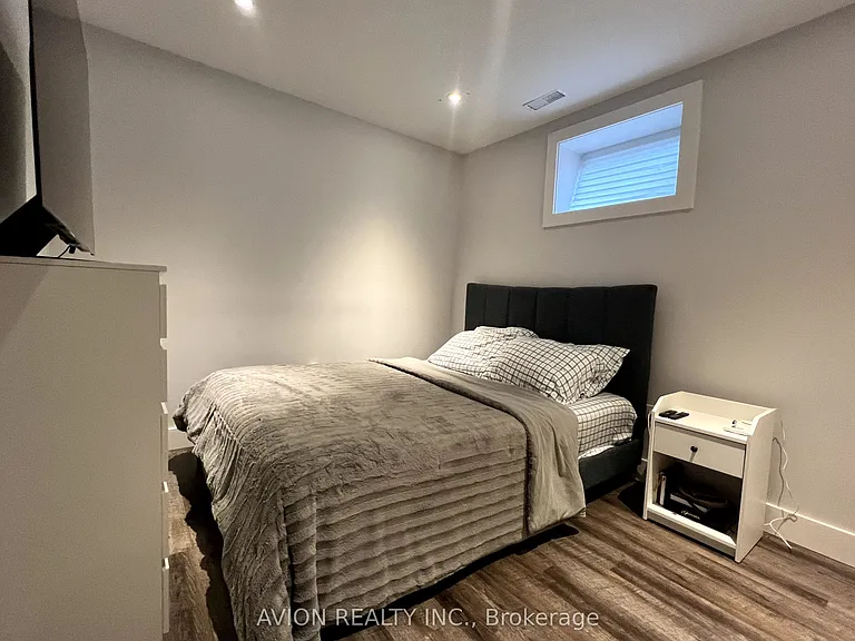 28 Monarchdale Ave #BASEMENT — Photo 14
