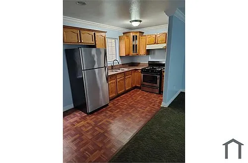 10516 Avalon Blvd Photo 1