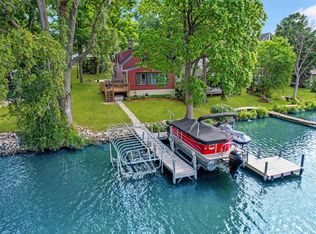 4128 N River Bay Rd, Waterford, WI 53185