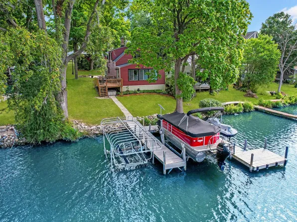 4128 North River Bay ROAD, Waterford, WI 53185