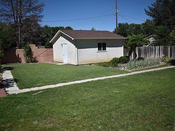 4th image of 808 S 1st St