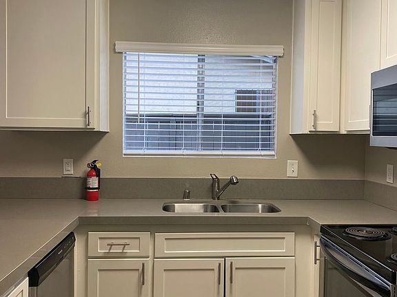 2nd image of 1322 N 1st St APT 13