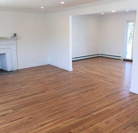 3rd image of 579 S Bayview Ave #0