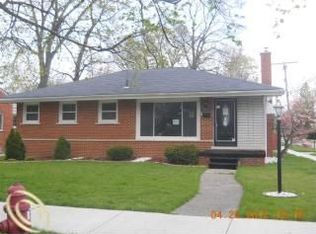9102 Columbia, Redford, MI 48239