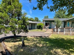 5792 Forsythia St, Springfield, OR 97478