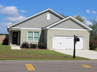 707 Mitchell St, Headland, AL 36345