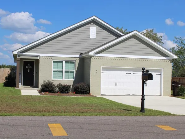 707 Mitchell St, Headland, AL 36345