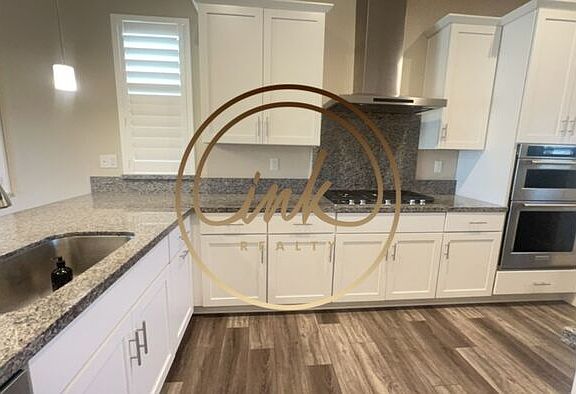 2nd image of 439 Dubois Ln