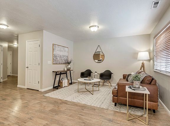 3rd image of 10448 Sage Vista Way