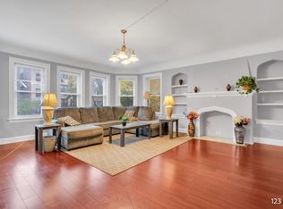 6323 N Francisco Ave APT 1, Chicago, IL 60659